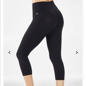 Fabletics Powerhold Capri